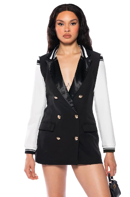 VARSITY LUXE FIT BLAZER