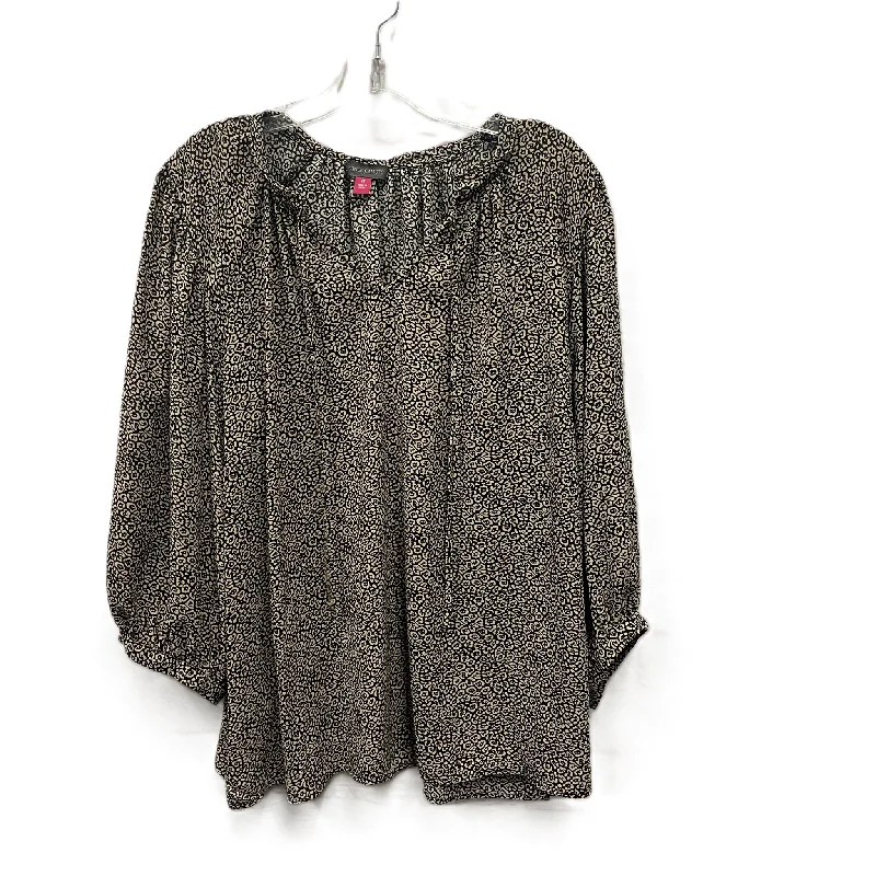 Top Long Sleeve By Vince Camuto In Black, Size: 2x