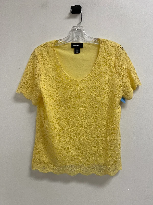 Top Short Sleeve By Liz Claiborne In Yellow, Size: S