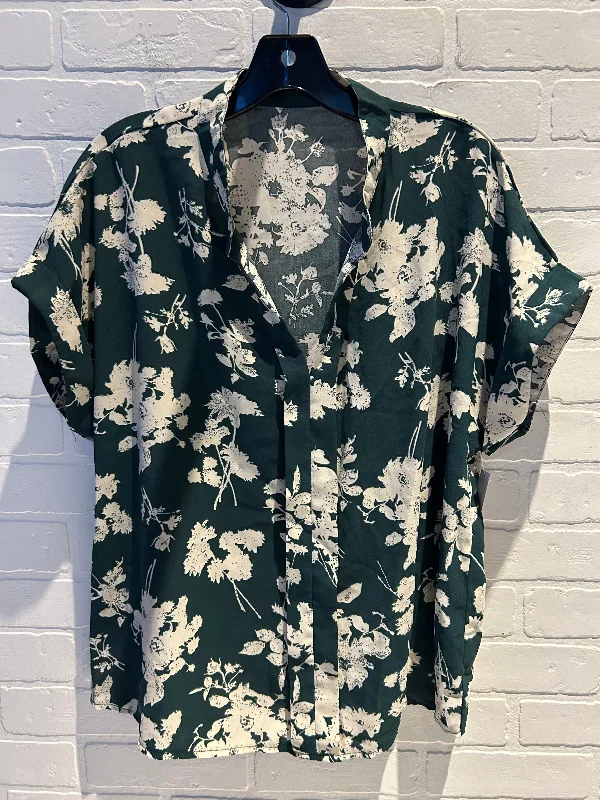 Top Short Sleeve By Shein In Green & White, Size: Xl