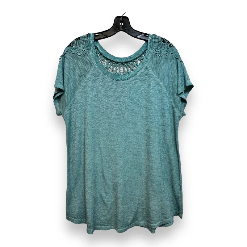 Top Short Sleeve By Torrid In Aqua, Size: L